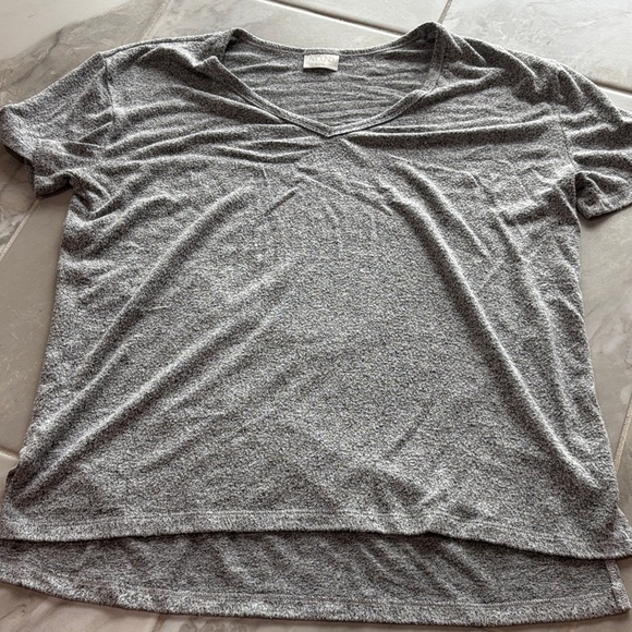 Abound Tops - Abound Heather Gray V-Neck Short Sleeve Tee